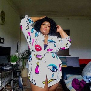 Fun fun abstract shirt